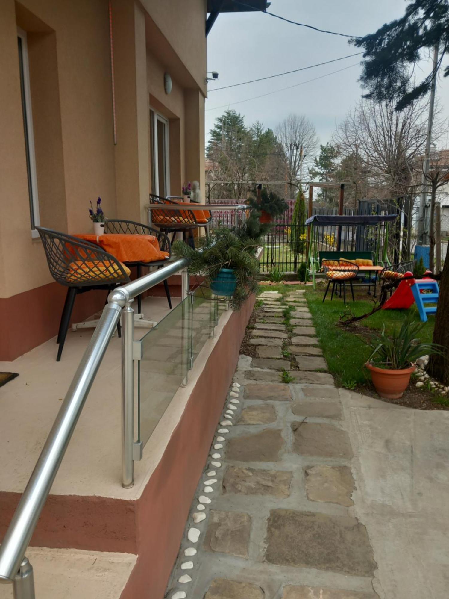 Стаи За Гости - Цветето На Ангела Bankea Exterior foto